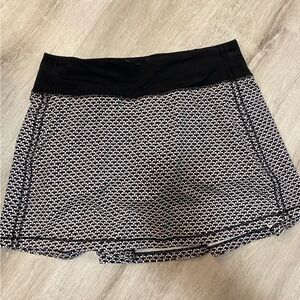 Lululemon Black and White Skort